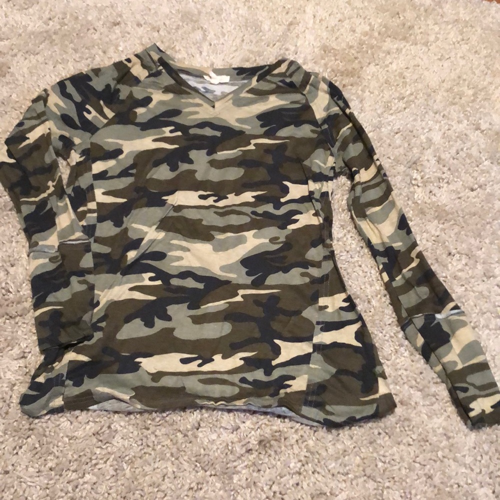 Women’s Camo Long Sleeve